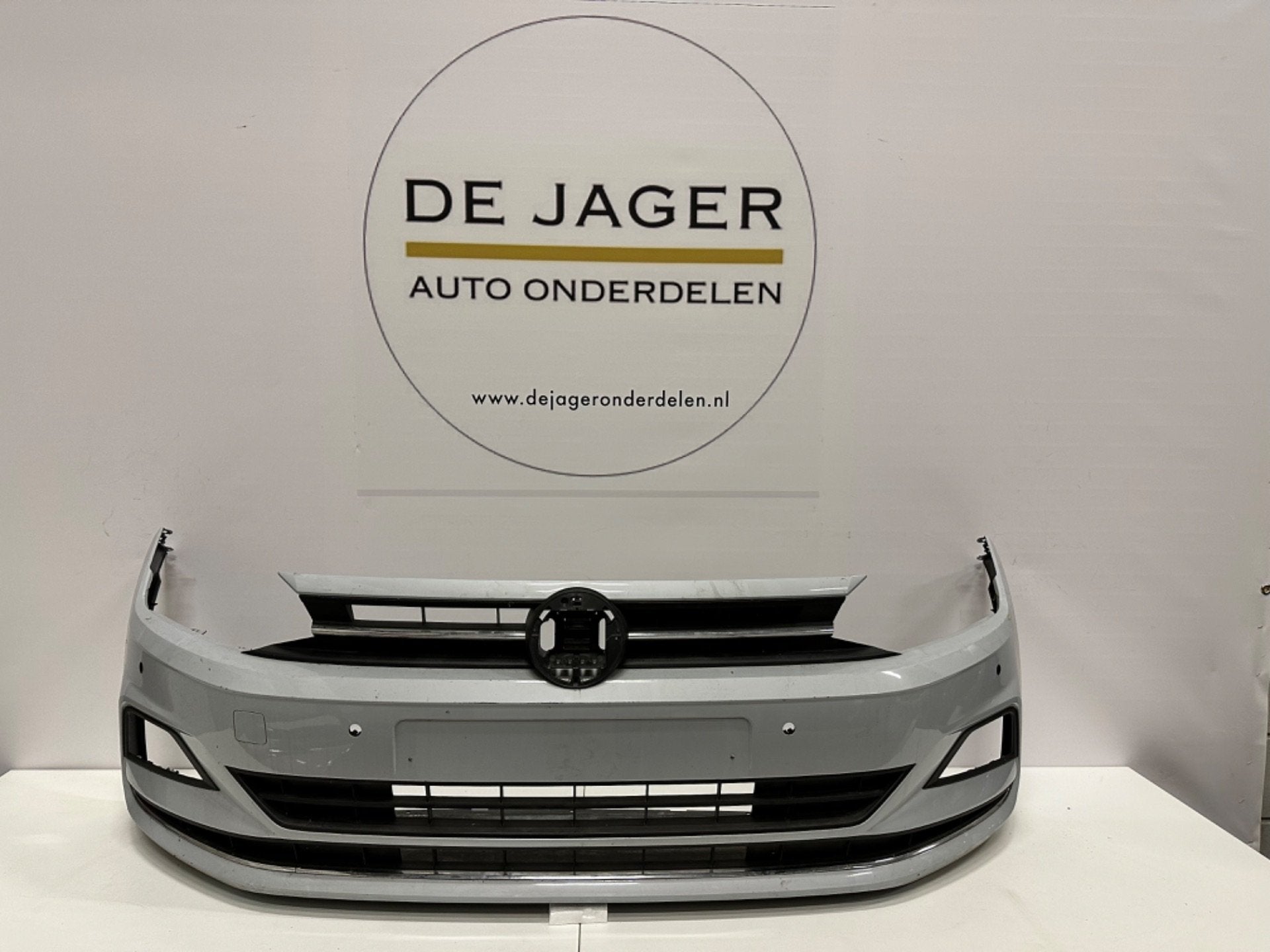 VW POLO 2G PARE-CHOCS AVANT + SOUS PLAQUE 2018- 2G0807221, Autos : Pièces & Accessoires, Pare-chocs, Volkswagen, Volkswagen AG