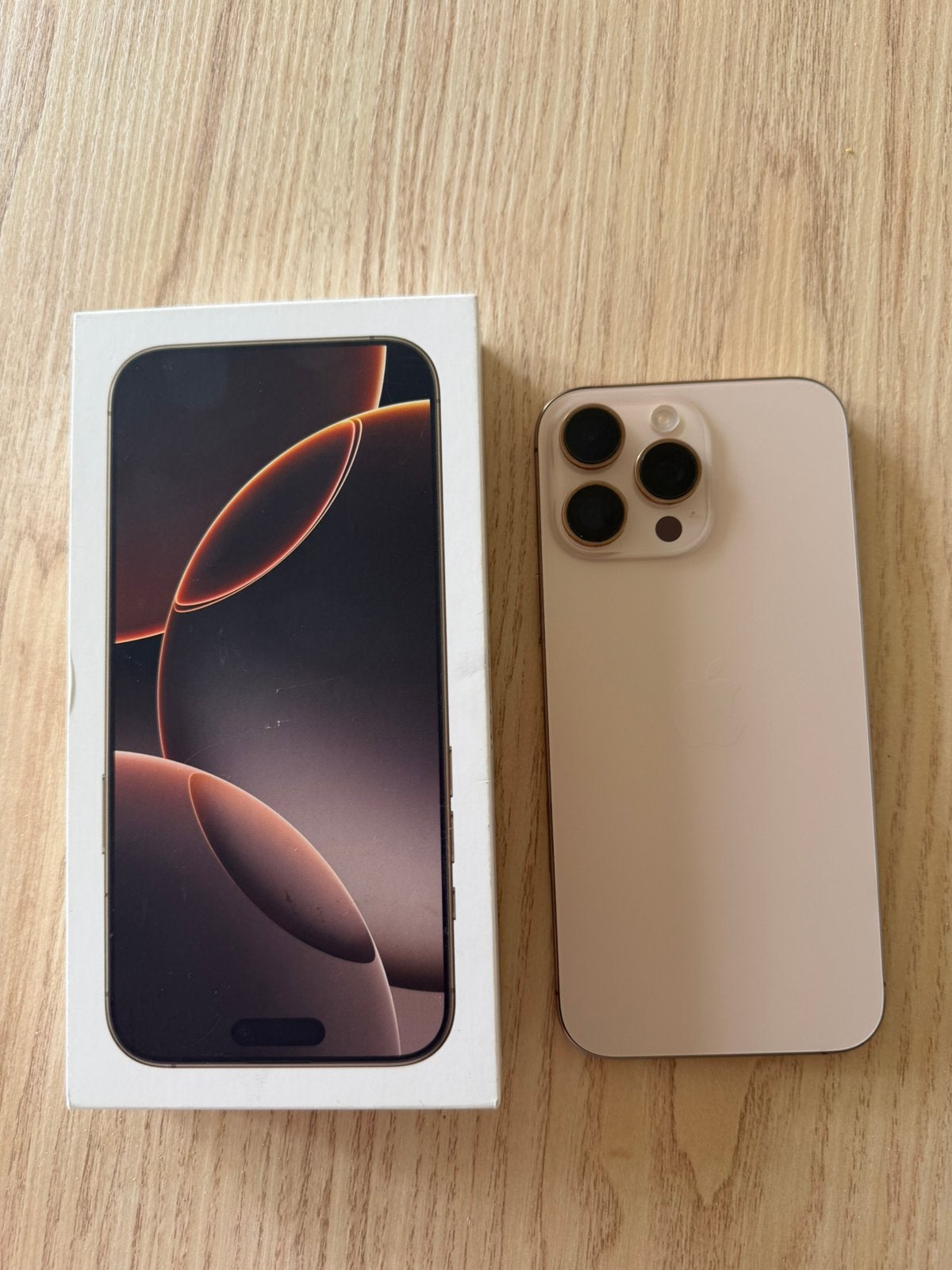 Iphone 16 pro max 256 GB goud, IPhone 16 Pro Max, Zo goed als nieuw, Goud, Ophalen