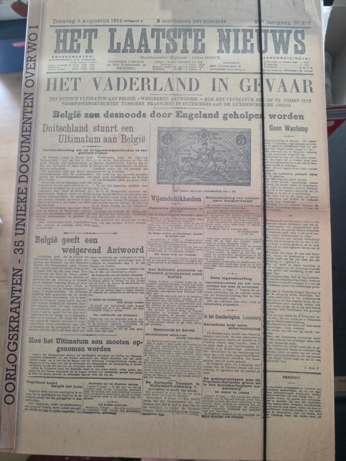 kaft met kranten wereldoorlog 1, Livres, Journaux & Revues, Enlèvement