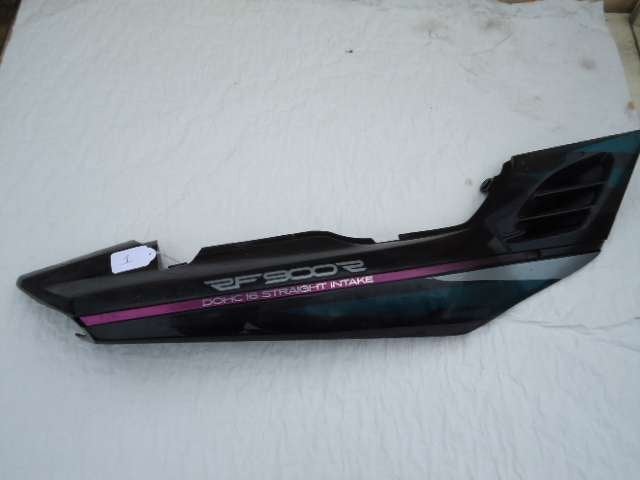 RF900 1993 - 1996 Suzuki Kuipdeel Kuipdeel kont D1-18350