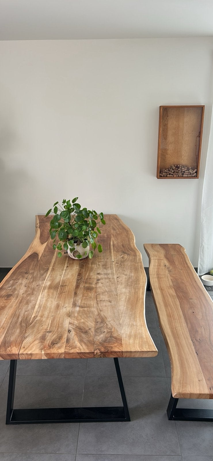 Boomstam eettafel met zitbank, Ophalen, Gebruikt, Landelijk