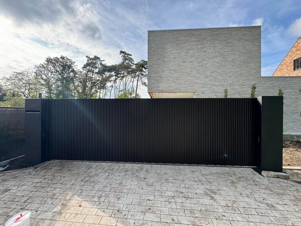 Aluminium poorten op maat 3100€, Tuin en Terras, Ophalen, Zo goed als nieuw, Aluminium