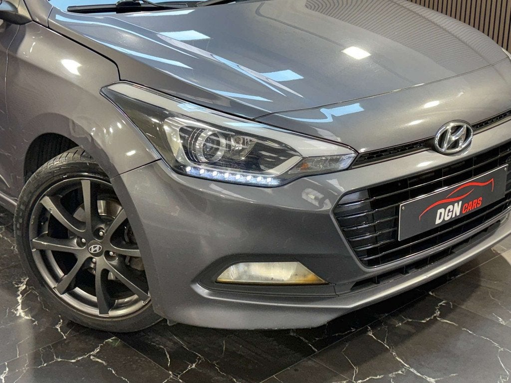 Hyundai i20 i20 1.0 T-GDi Twist Special Edition Play, Stof, 5 deurs, https://public.car-pass.be/vhr/da917cf0-8ea4-4635-bd07-596de76675c5
