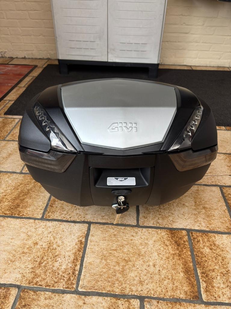 Givi topkoffer v47 monokey met houder, Enlèvement