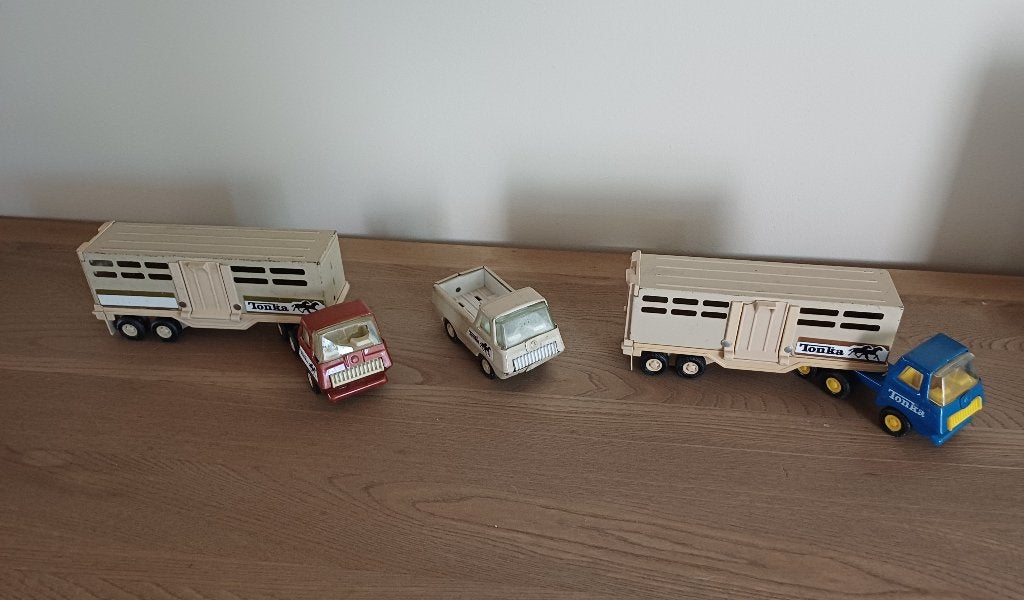 Partij Tiny Tonka vintage paardentrailers, Ophalen