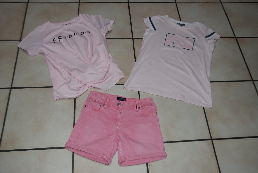Set van 3 stuks shorts en 2 T-shirts T164 Zeer goede staat!, Meisje, Ophalen of Verzenden, Zo goed als nieuw, Setje
