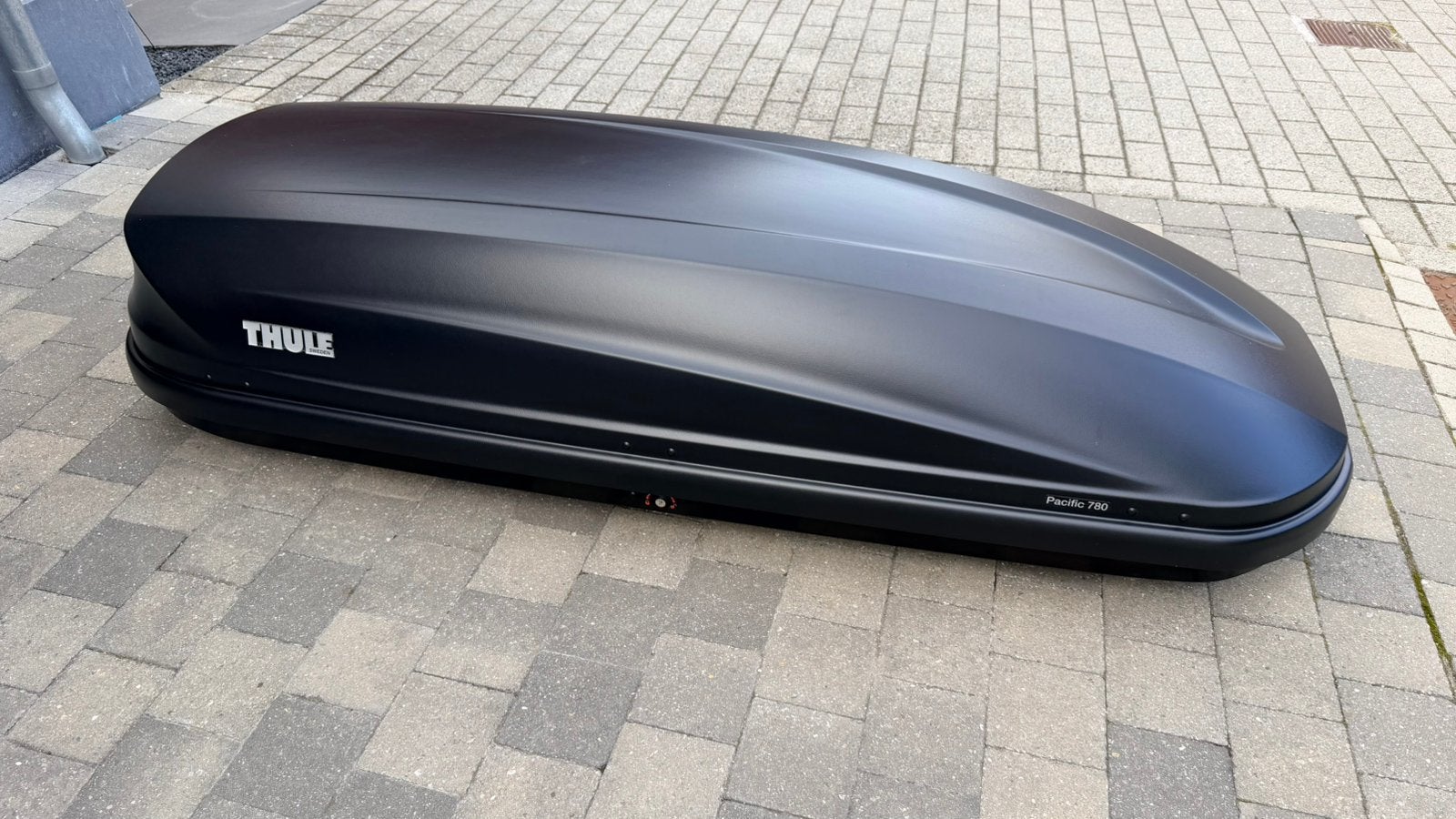Thule pacific 780 dakkoffer + hoes + thule reiszakken, Autos : Divers, Enlèvement, Comme neuf