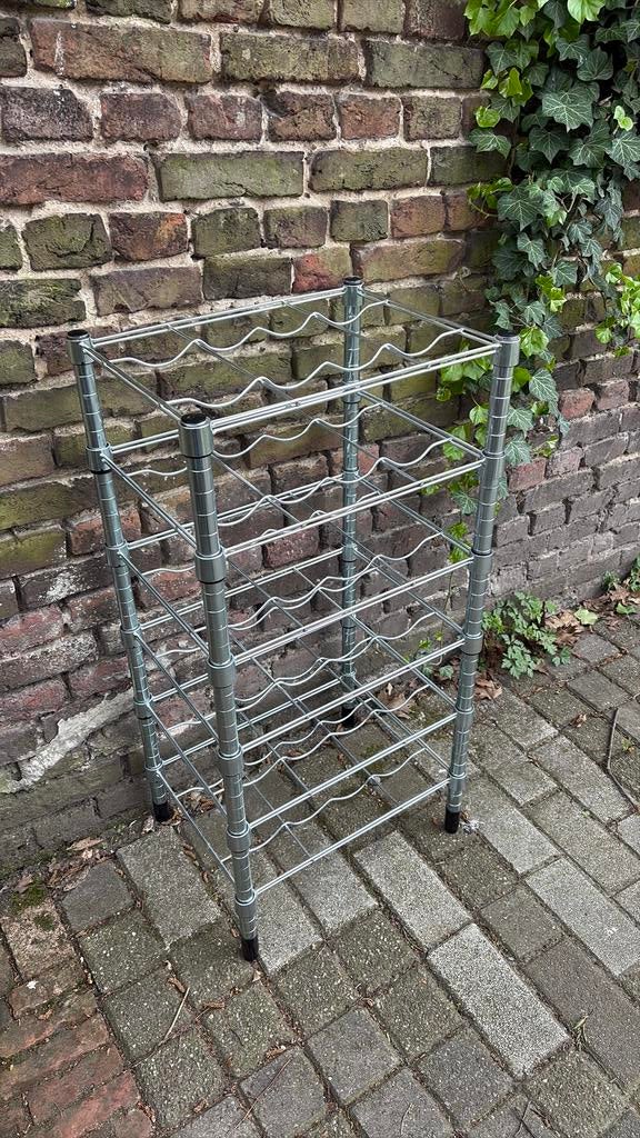 Wijnrek (Ikea), Huis en Inrichting, Woonaccessoires | Wijnrekken, Ophalen, Zo goed als nieuw, Metaal, 15 tot 25 flessen