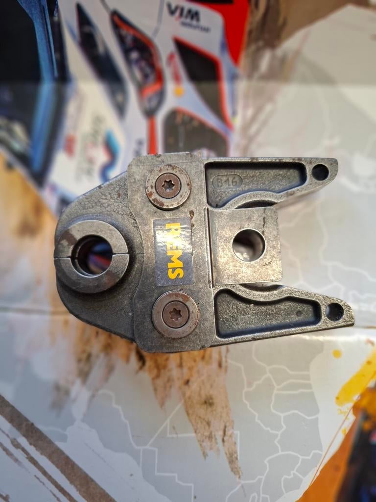 Rems b16 persbek, Doe-het-zelf en Bouw, Ophalen of Verzenden