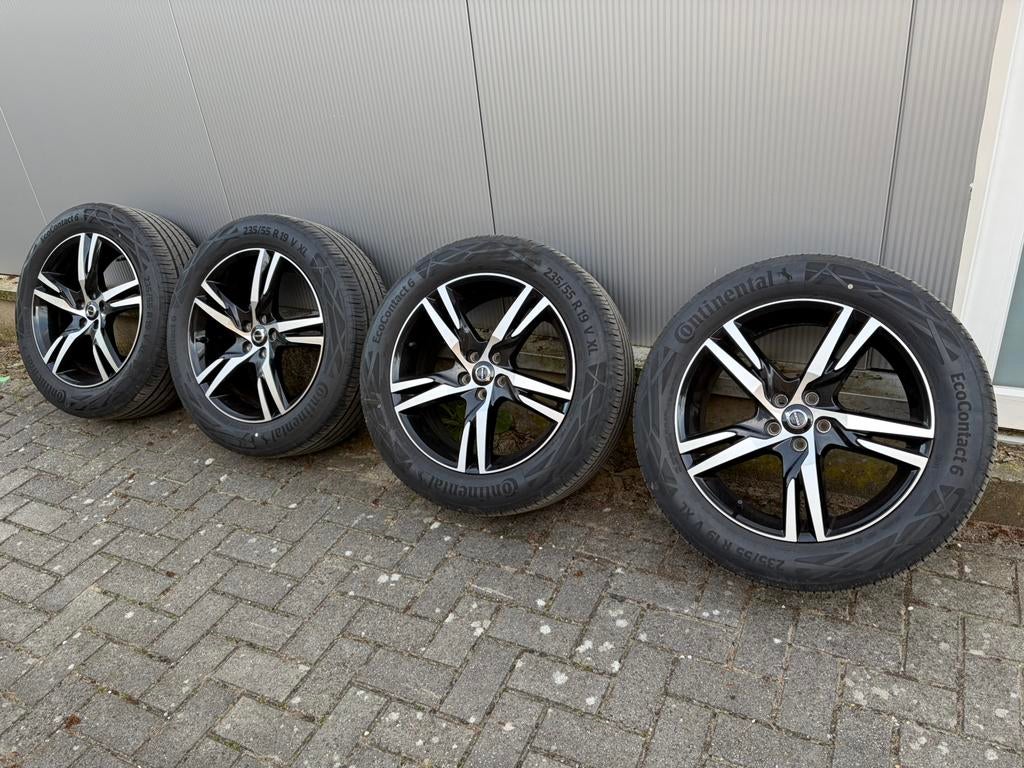 Volvo XC60 R-design velgen met banden, Pneus et Jantes, Véhicule de tourisme, Pneus été, 19 pouces