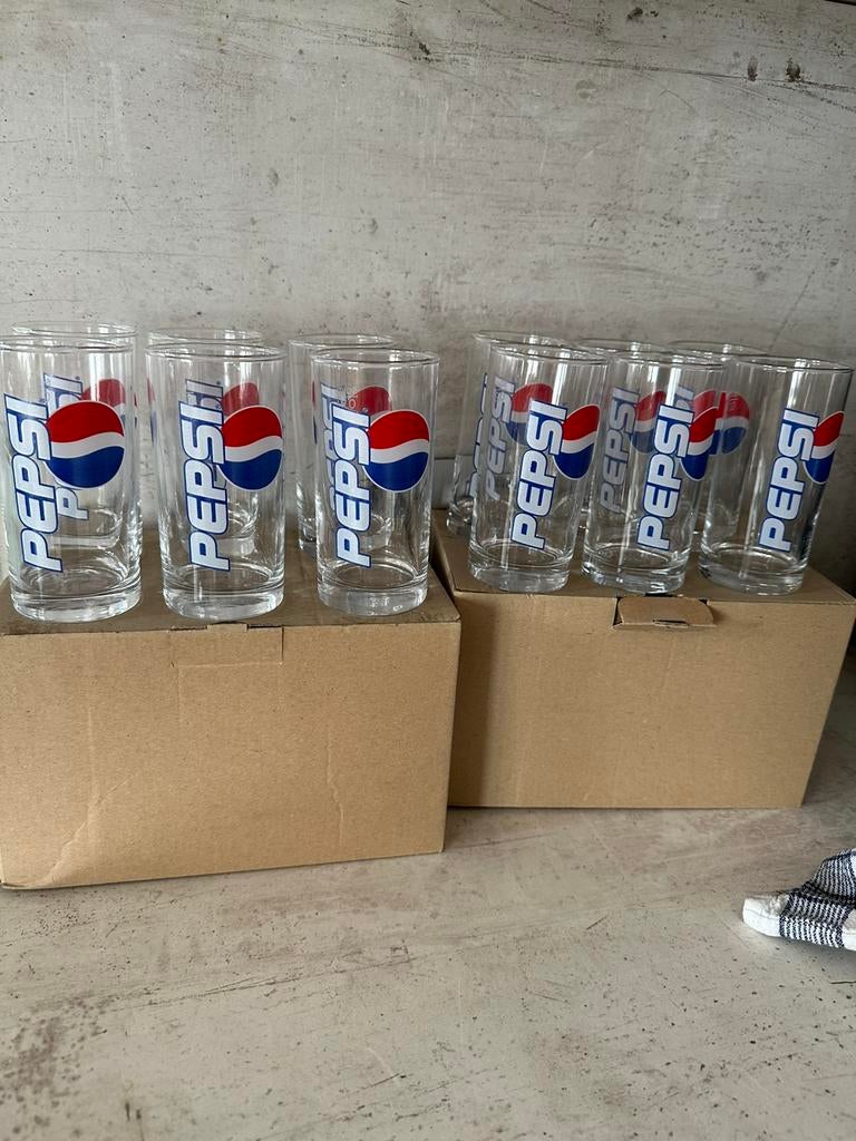 Pepsi glazen, Enlèvement, Comme neuf