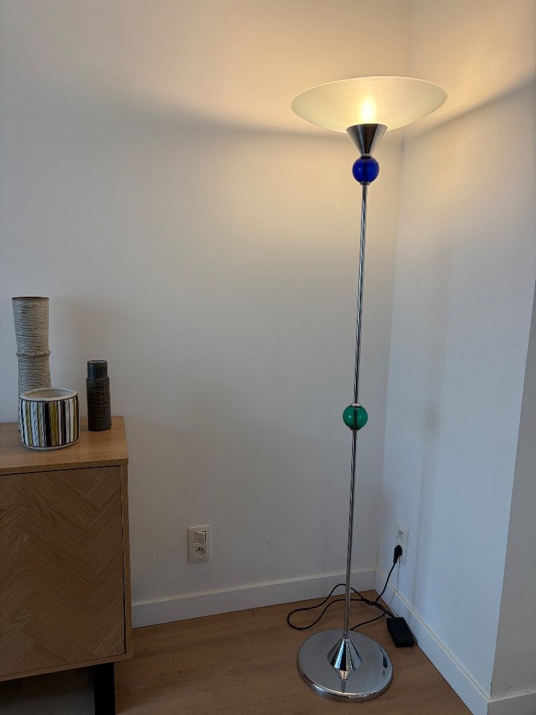 Vintage Italiaanse Vloerlamp – Postmodern Chroom & glas, Maison & Meubles, Lampes | Lampadaires, Post modern, Verre, Comme neuf