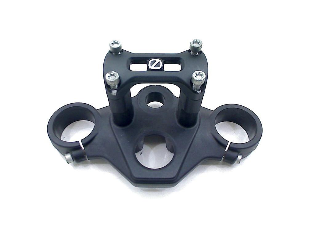 TOP YOKE TROIS POINTS Zero DSR / X ZF173 2022 (01-2022/-), Motos, Dhr. S. di Majo, Utilisé, Info@cama-motorparts.nl, P.J. Troelstraweg 8 8
3144 CX  MAASSLUIS, NL