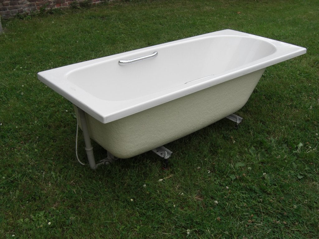 acrylbad, Huis en Inrichting, Badkamer | Complete badkamers, Zo goed als nieuw, Met bad, Ophalen