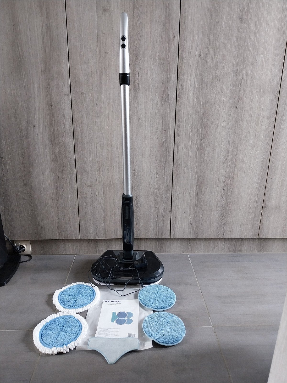 electrische oplaadbare dweil, Doe-het-zelf en Bouw, Reinigingsmachines, Ophalen, Zo goed als nieuw, Overige typen