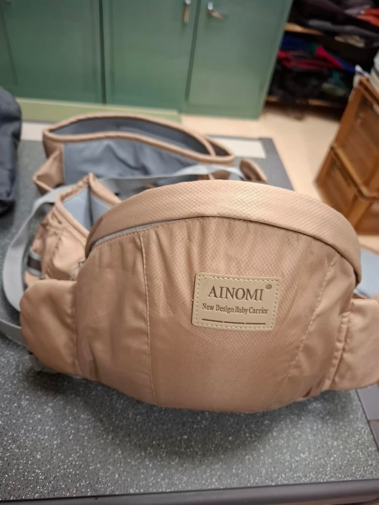 Draagzak Ainomi, Ophalen, Draagzak