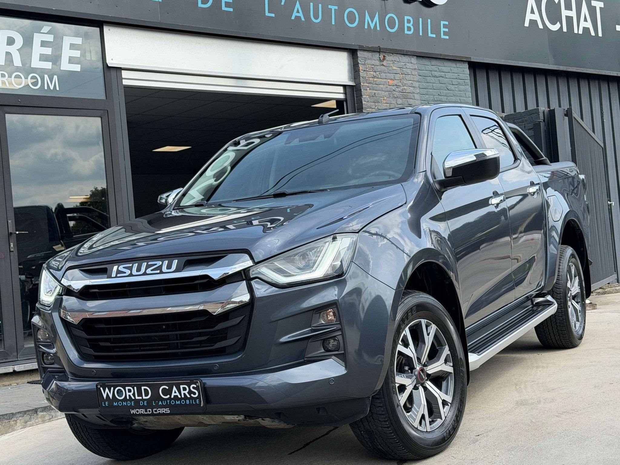 Isuzu D-max 1.9 Turbo D 4WD - ACC - CAMERA - APPLE CARPLAY -, Auto's, Isuzu, Automaat, Gebruikt, Bedrijf, Vierwielaandrijving