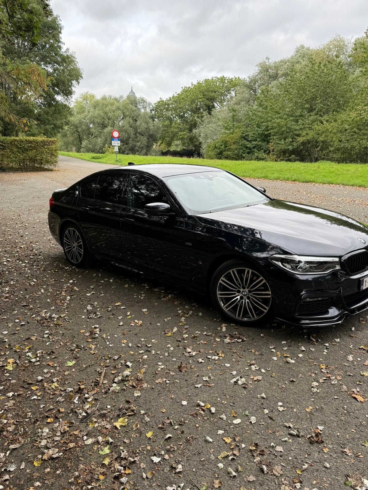 Option complète du pack M de la BMW Série 5, Capteur de lumière, 6 portes, Euro 6, Noir