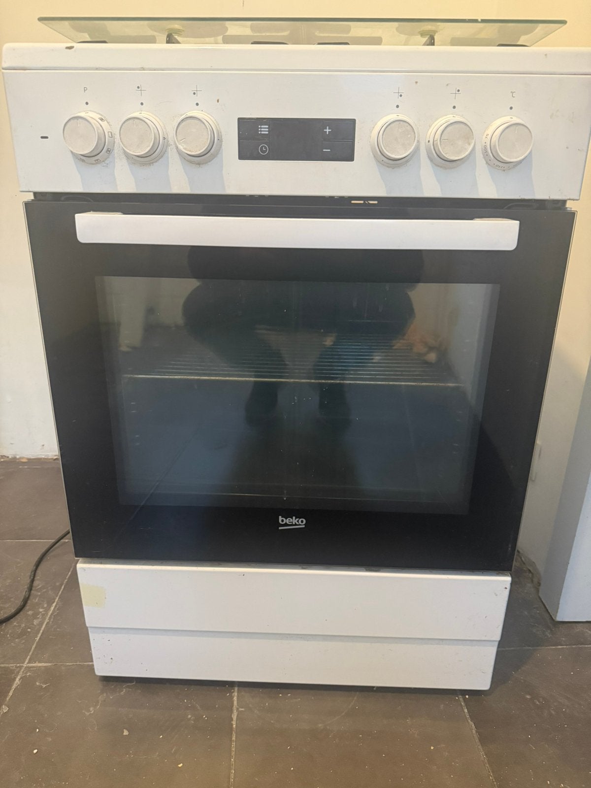 Cuisinière beko gaz + four, Elektronische apparatuur, Fornuizen, Ophalen, Zo goed als nieuw, Gas