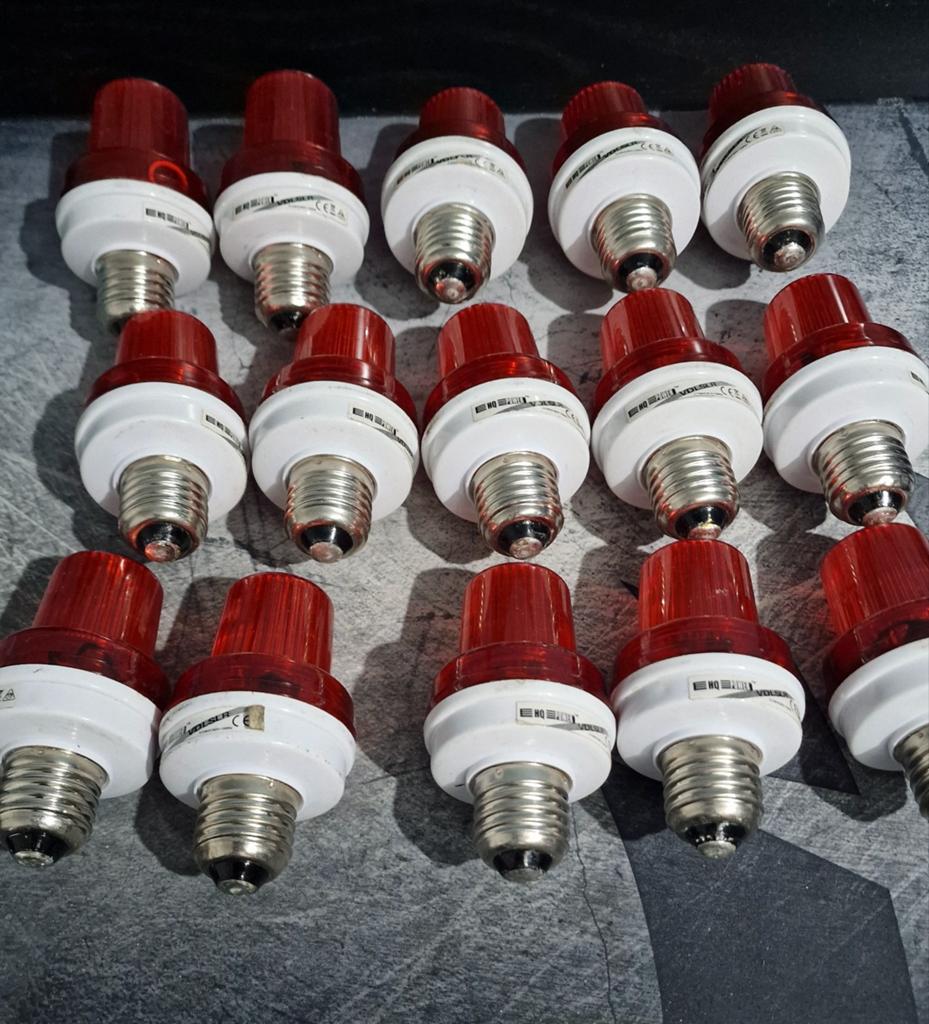 15 Lampes flash Stroboscopique HQ-Power rouge, Collections, Machines | Autre, Enlèvement ou Envoi