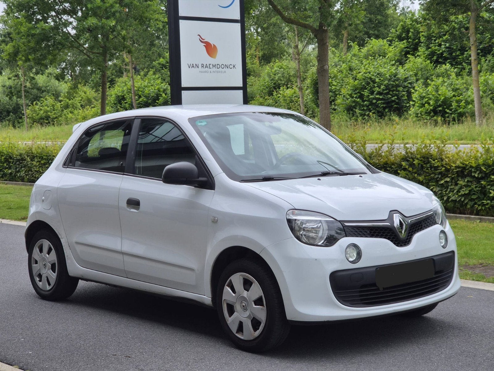 Renault Twingo 0.9i Benzine – 2015 – 145.000 km -- 5DEURS, Autos, Achat, USB, Euro 6, Entreprise