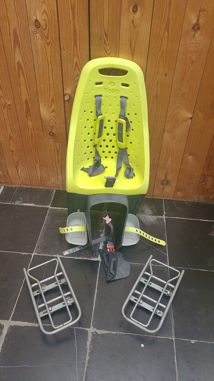 YEPP kinderzitje fiets met 2 adapters, Fietsen en Brommers, Achterzitje, Yepp (Thule), Ophalen of Verzenden, Gebruikt