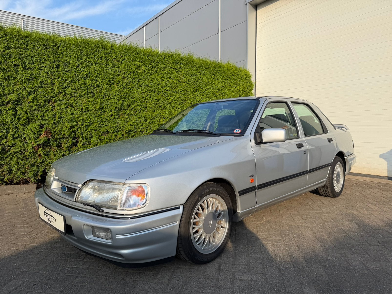 Ford Sierra RS Cosworth 4x4 full option zeer mooi zeldzaam, Auto's, 4 deurs, Zwart, 4 cilinders, 1210 kg