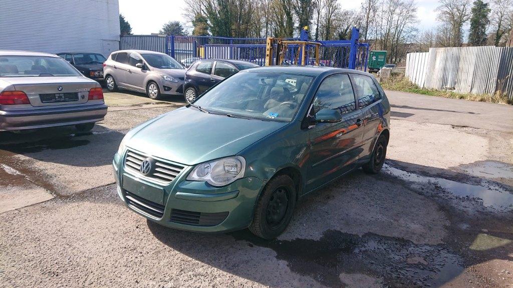 Volkswagen polo 2006 1200cc essence 234000km export marchand, Autos, Volkswagen, Entreprise, Achat, Polo, ABS, Airbags, Air conditionné