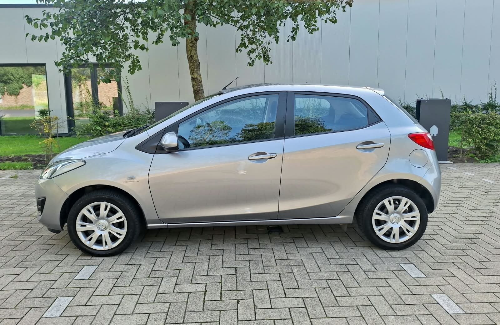 Mazda 2 1.3i | Slechts 29.000km | Airco, Auto's, Voorwielaandrijving, Euro 5, Gebruikt, 1072 kg