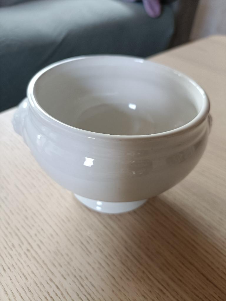 Schaaltje van wit aardewerk, Huis en Inrichting, Keuken | Servies, Overige materialen, Gebruikt, Ophalen of Verzenden, Kom(men)