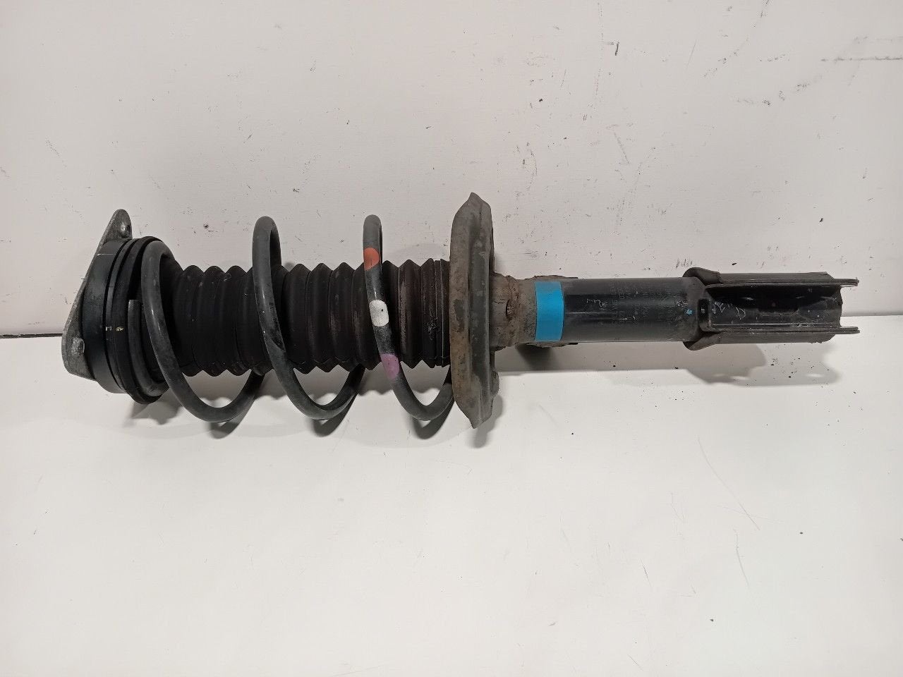 Veerpoot links voor Smart Forfour, Onderdelen@venauto.nl, Van der Ven Autorecycling B.V., Ettenseweg 76, 4706 PB Roosendaal, The Netherlands