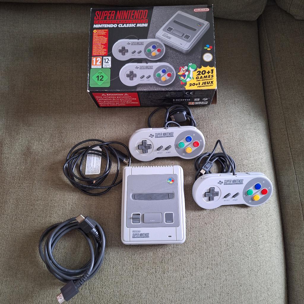 SNES mini + 21 games zo goed als nieuw in verpakking, Games en Spelcomputers, Spelcomputers | Nintendo Super NES, Zo goed als nieuw