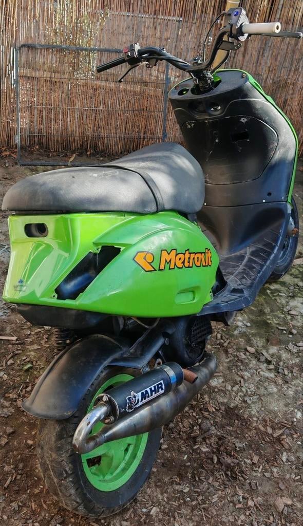 125cc 2 temps à échanger, Vélos & Vélomoteurs, Scooters | Peugeot, Enlèvement