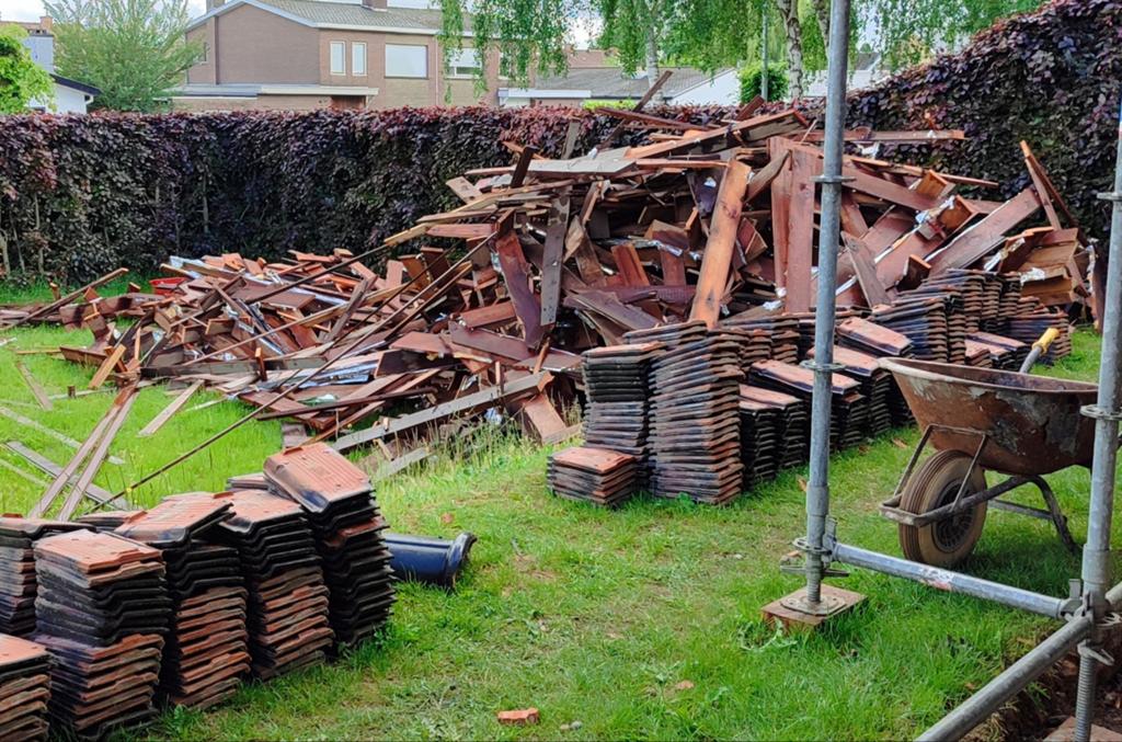 GRATIS: Brandhout van afbraak dak, Tuin en Terras, Ophalen