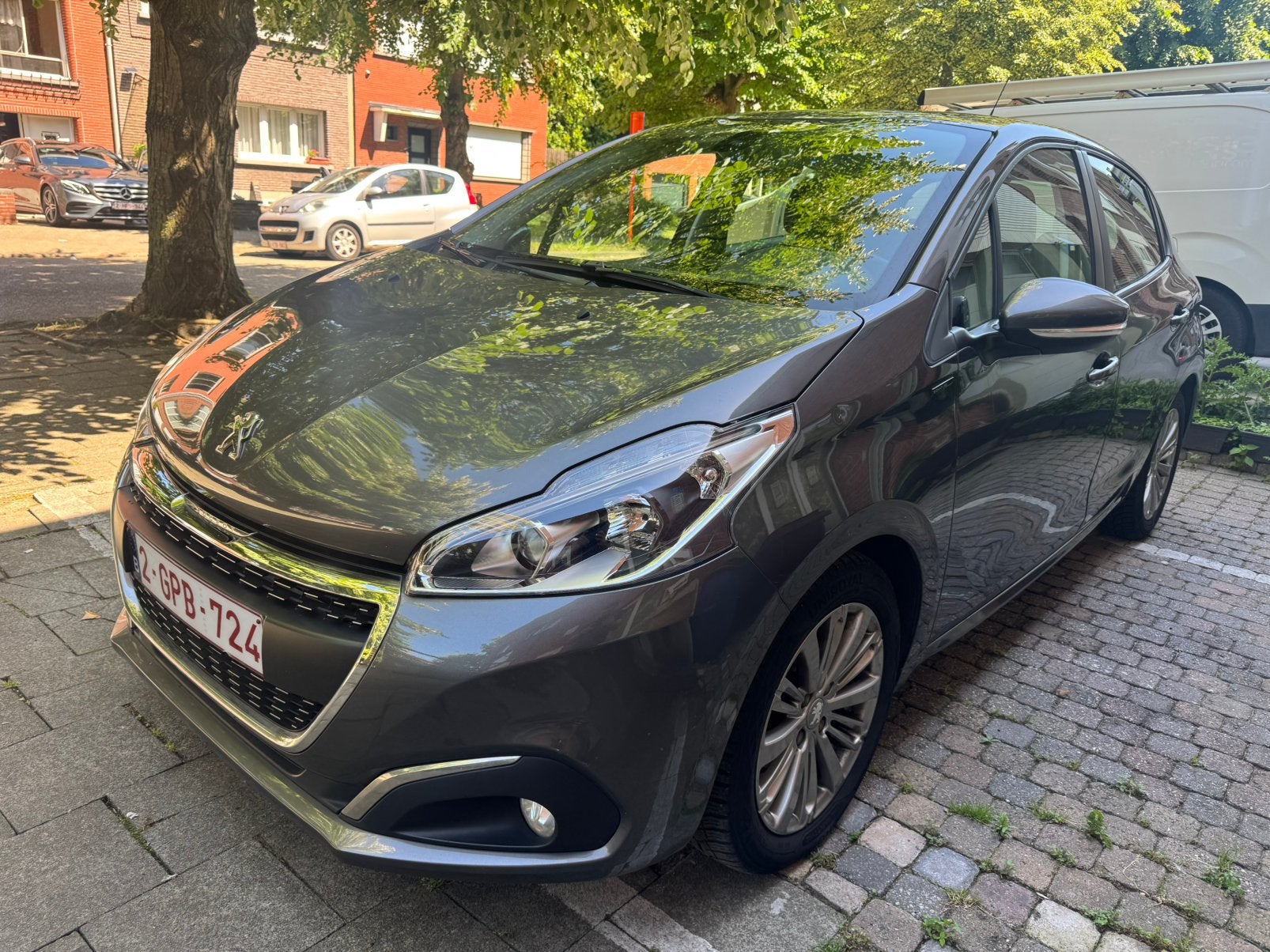 Peugeot 208 1.2 PureTech Signature – 2019 – 110 PK, Autos, Achat, Euro 6, Boîte manuelle, Particulier