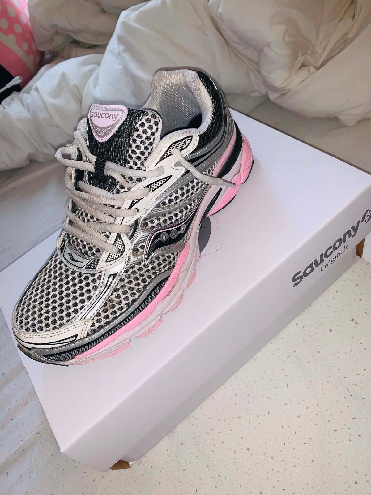 Saucony Sneakers - Zilver/Roze, Kleding | Heren, Ophalen, Zo goed als nieuw, Sneakers
