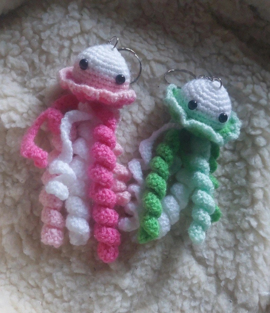 porte clef pieuvre fait main au crochet, Hobby & Loisirs créatifs, Tricot & Crochet, Enlèvement ou Envoi, Crochet