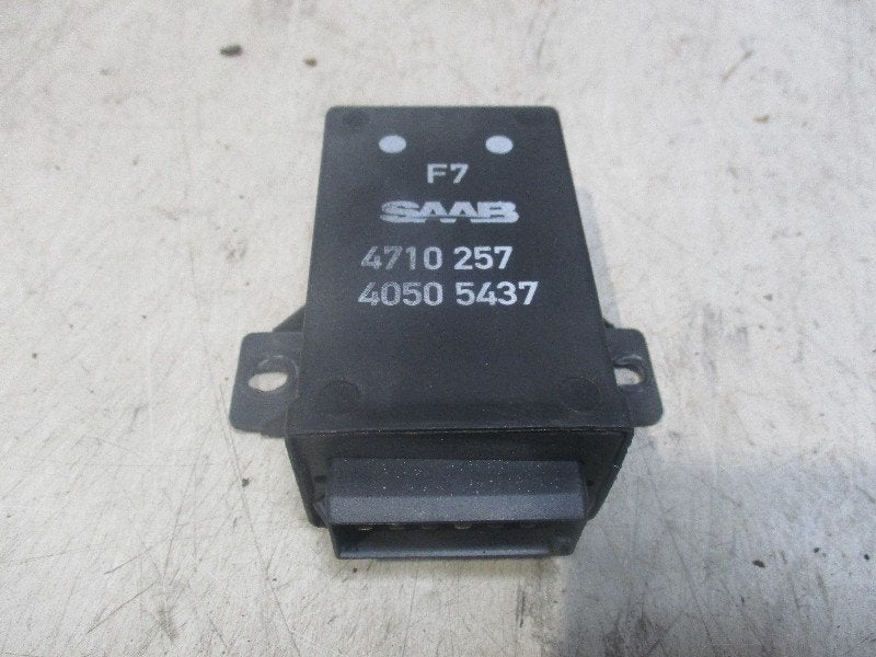 UNITE ELECTRONIQUE Saab 900 II (01-1993/02-1998) (4710-357), Saab-de-info@saabgroup.com, Marienbergstraße  96
90411  Nürnberg, DE