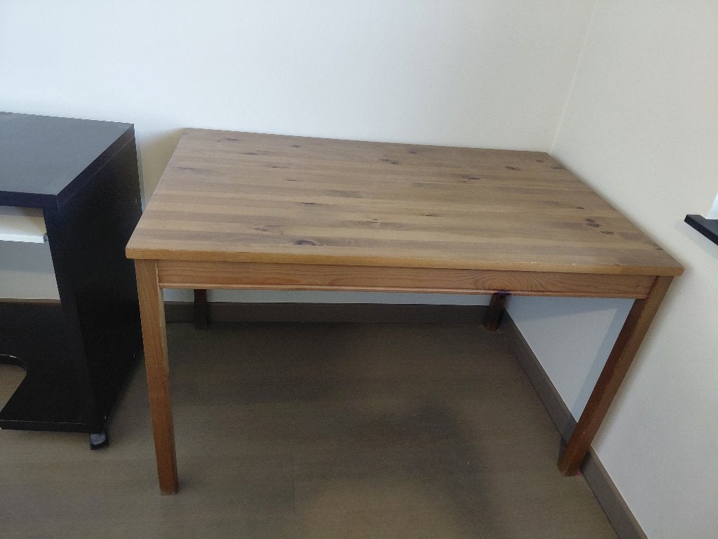 Houten eettafel, Ophalen, Gebruikt