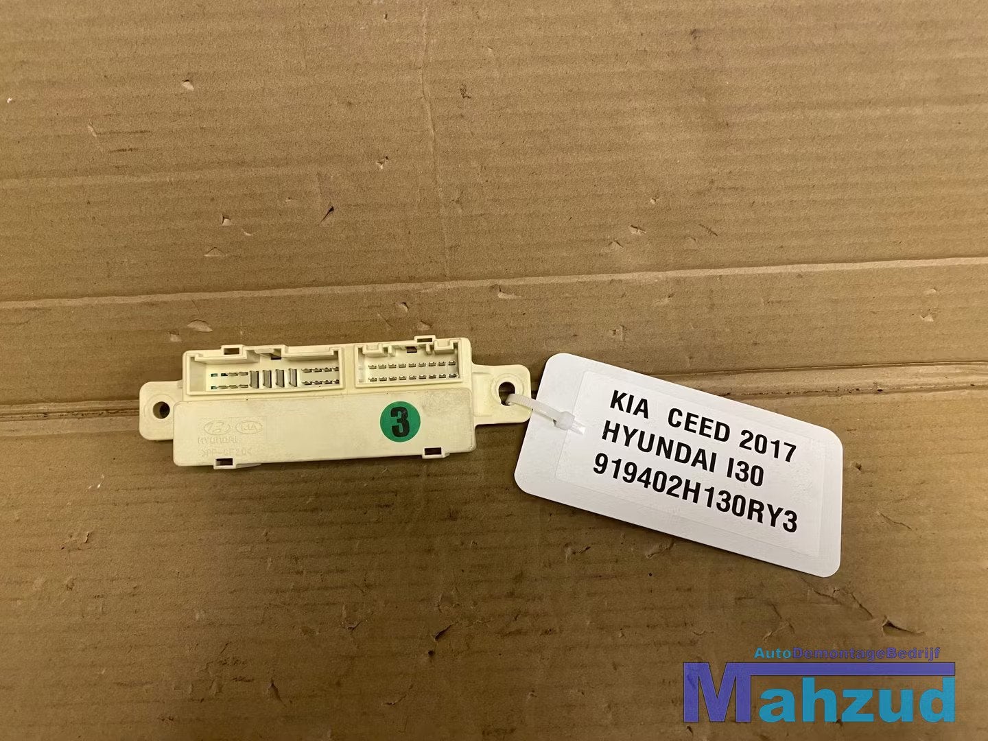 KIA CEED CEE'D Comfort module relais 919402H130 2012-2018, Heolleung-ro 12
06797  Seoul, Info@kia.com, Kia Corporation, Gebruikt