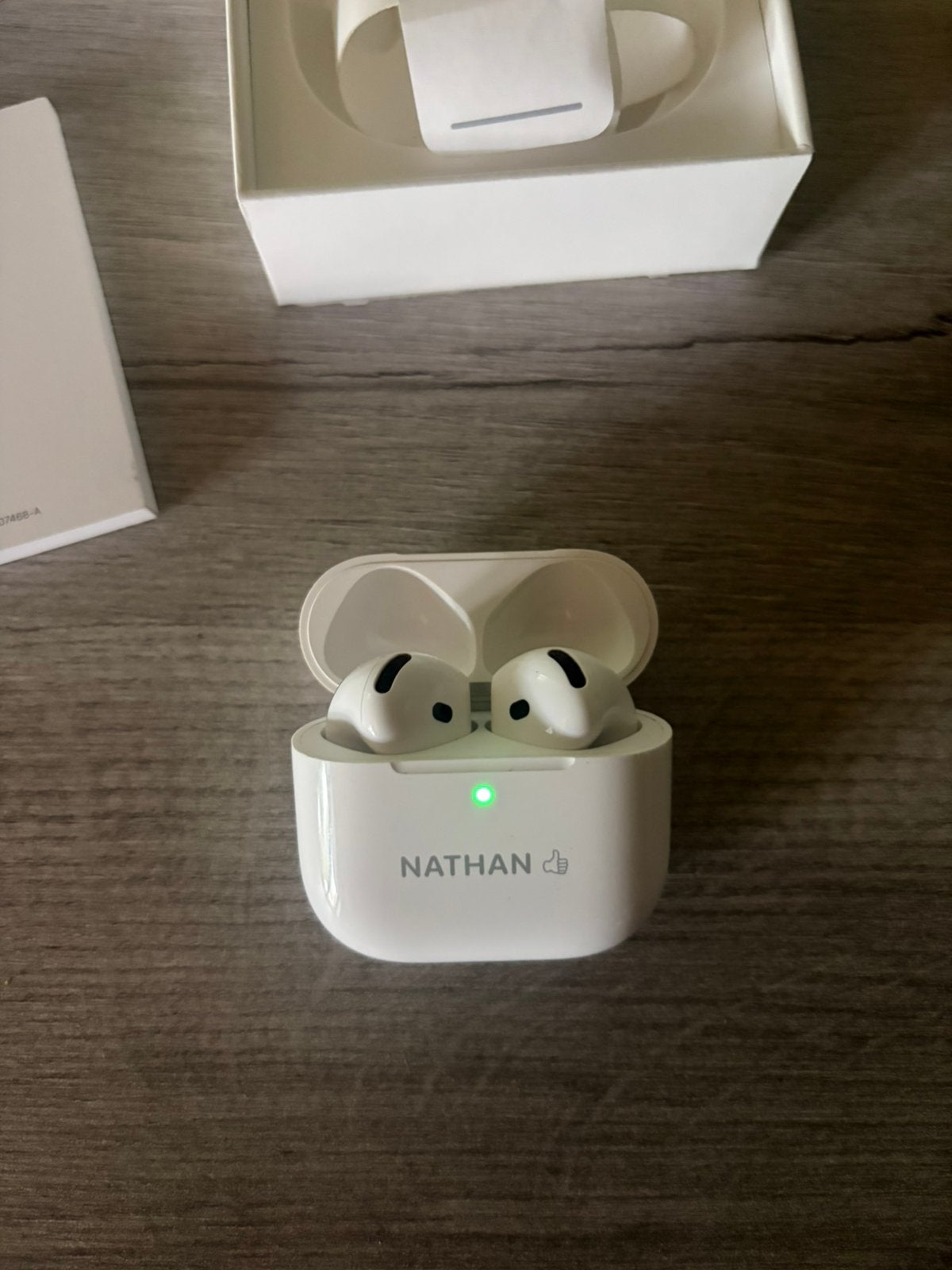 Airpods 4 non (ANC), Télécoms, Téléphonie mobile | Écouteurs, Enlèvement ou Envoi, Comme neuf, Apple
