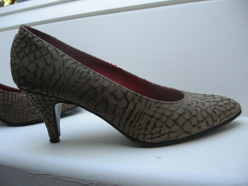 Vintage 80' kaki leren pumps in hagedisstijl., Pumps, Ophalen of Verzenden, Zo goed als nieuw, Groen