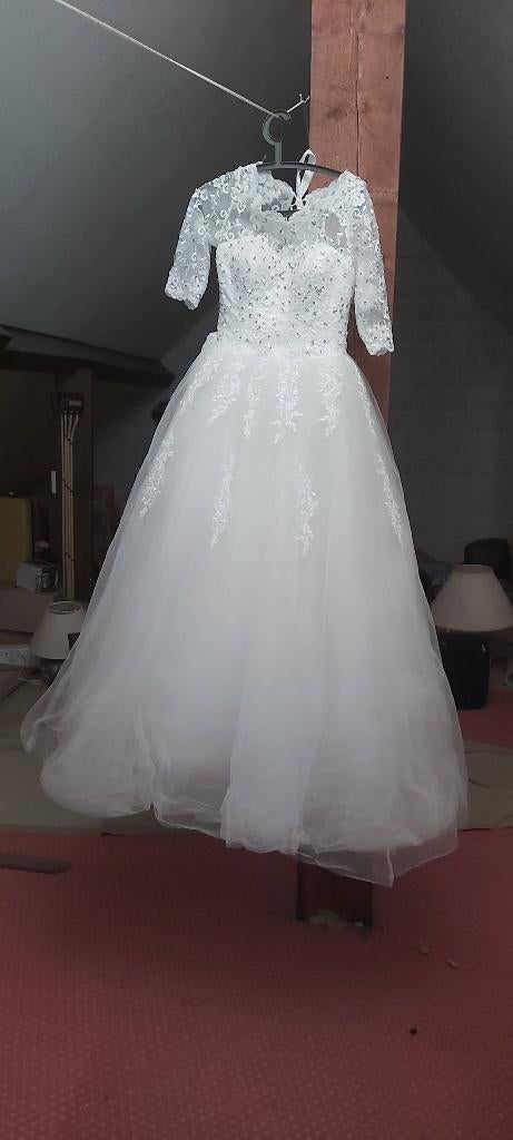 Robe de mariée neuve, Vêtements | Femmes, Enlèvement, Neuf, Blanc, Robe de mariée
