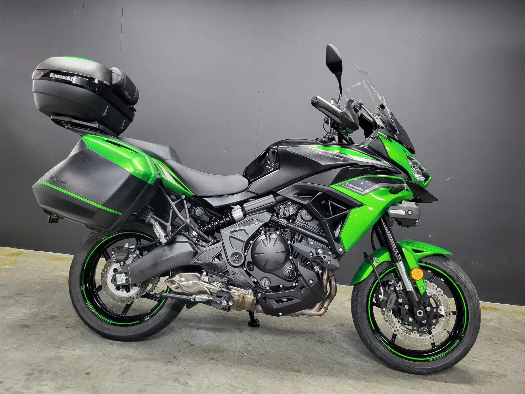 Kawasaki Versys 650 GT Edition met weinig km's (bj 2024), Bedrijf, Meer dan 35 kW, Overig, 650 cc