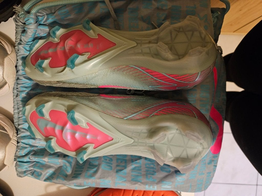Nike Mercurial Vapor 16 Elite - Pointure 39, Sport en Fitness, Ophalen of Verzenden, Zo goed als nieuw, Schoenen