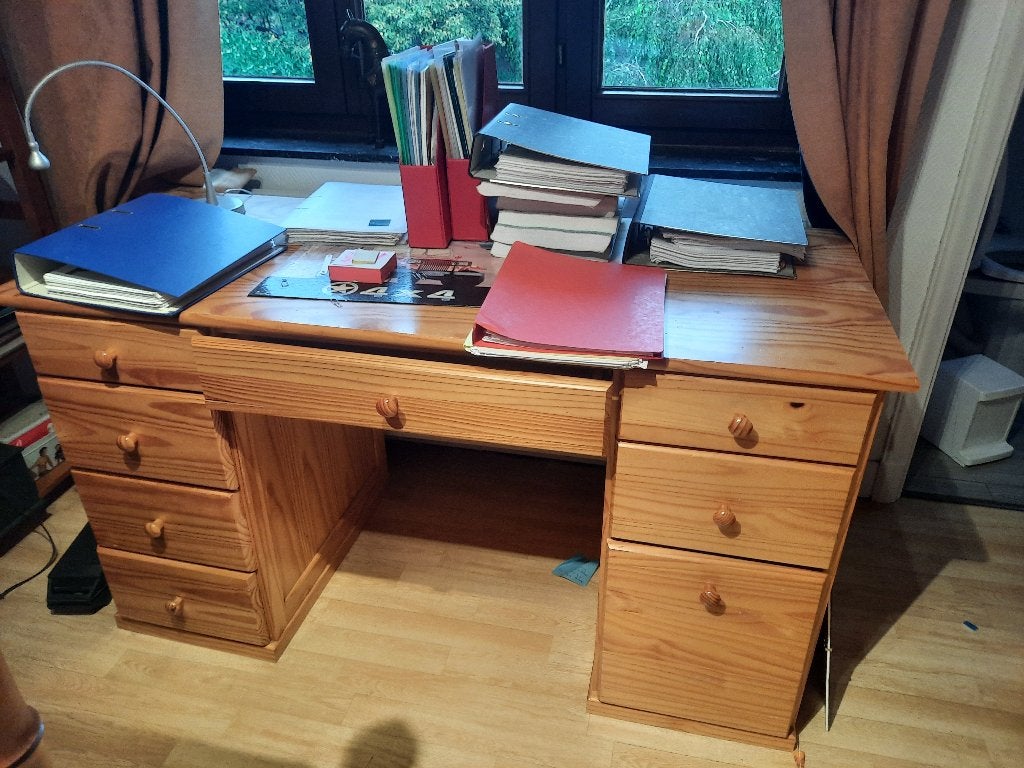 bureau en pin, Maison & Meubles, 138 cm, Enlèvement, Avec tiroirs, Bois