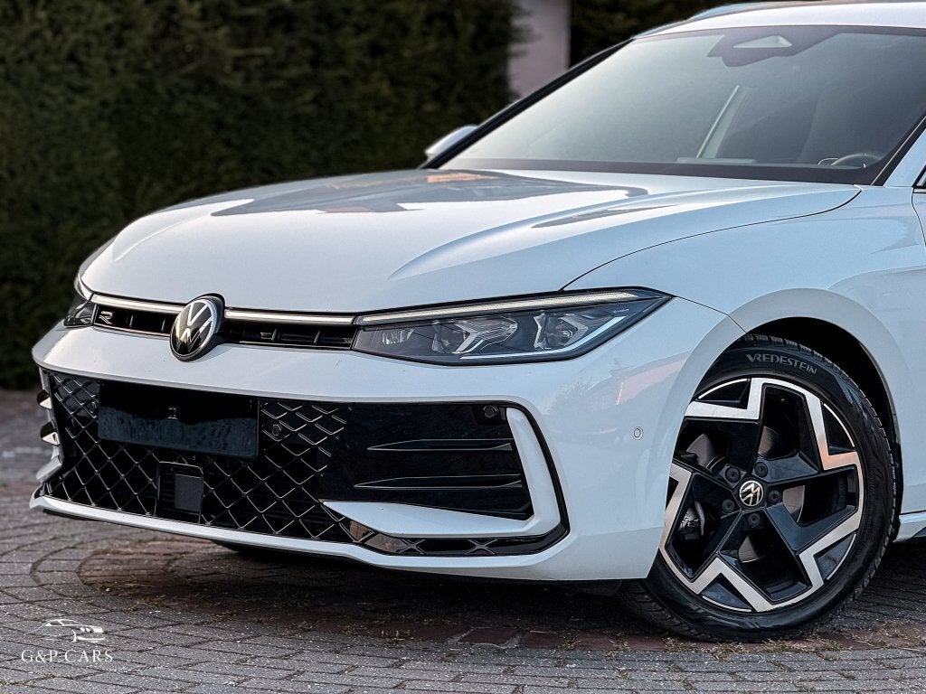 Volkswagen Passat Variant R-Line/Alcantara/Matrix-LED/Massag, Autos, Achat, Entreprise, Noir, Automatique