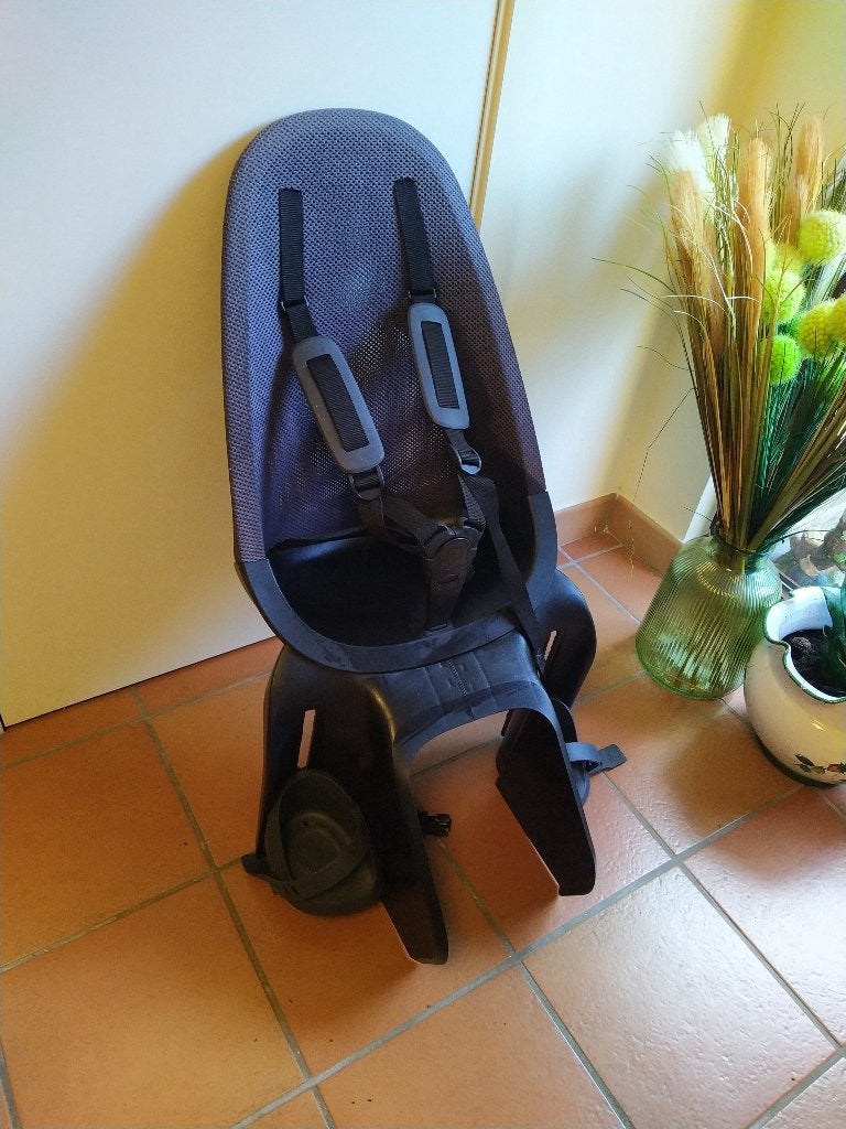 Kinderstoel voor fiets, Ophalen, Gebruikt