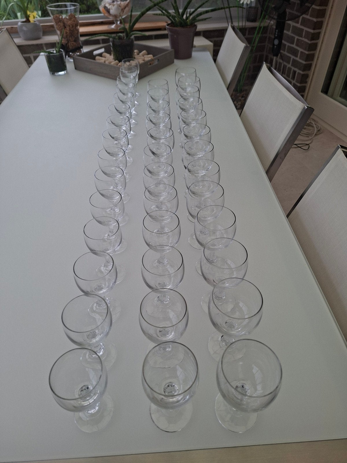 Service de verre en cristal, Enlèvement