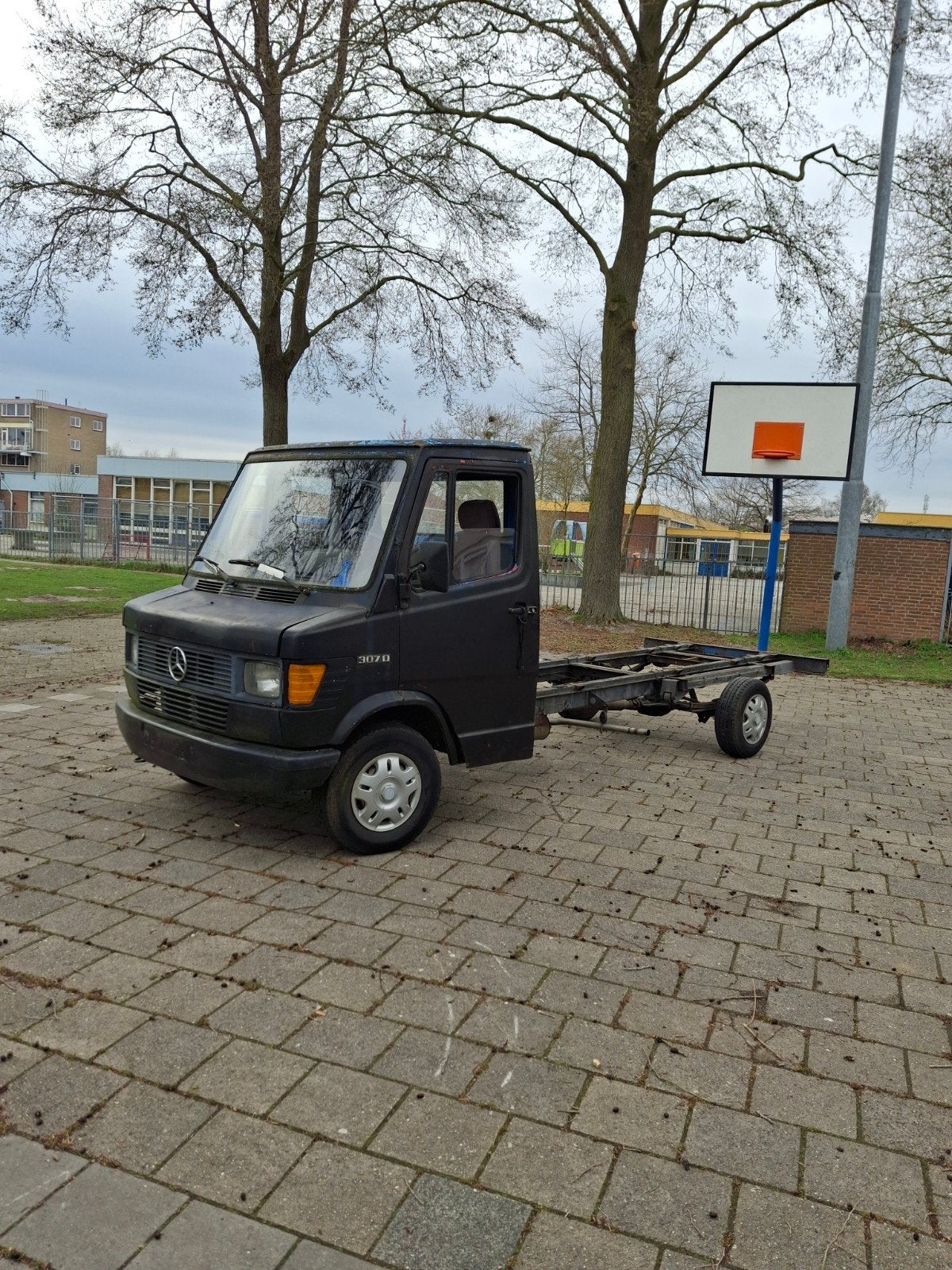 Gezocht mercedes 307 207 410 409 enzz loop sloop, Enlèvement ou Envoi
